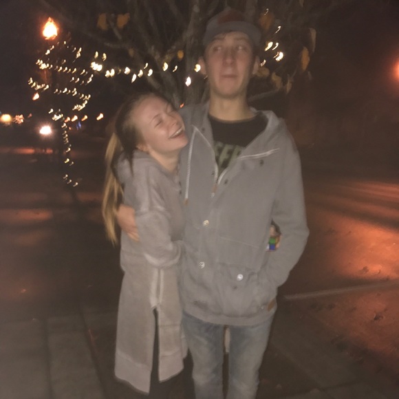 Meet your Posher, Claire - Picture 2 of 3